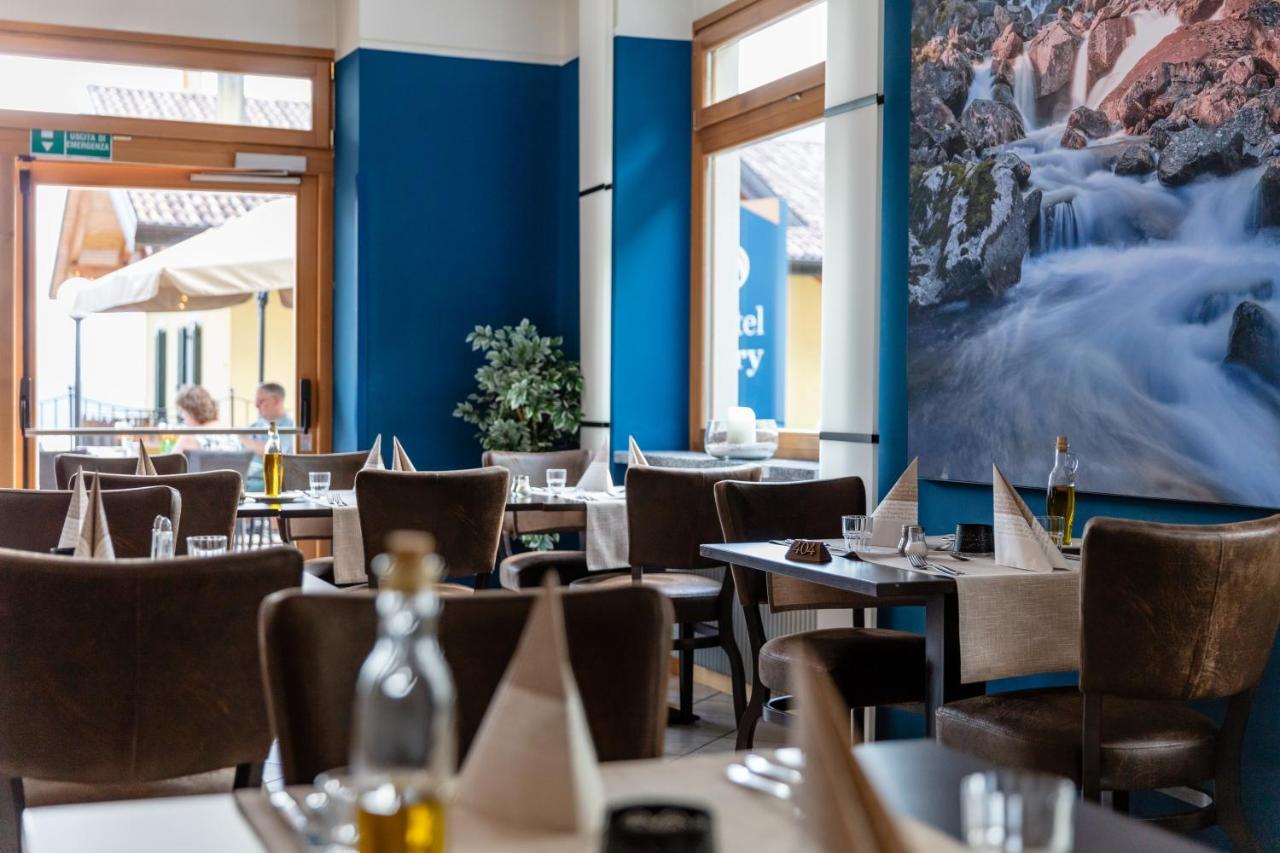 Hotel Lory - - Dolomiti Molveno